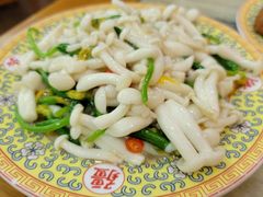 黄瓜花炒蘑菇-砂锅居(西四店)