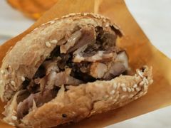 -洪峰浩老北京烧饼夹肉(角门路店)
