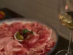 精选意大利火腿拼盘配油醋腌蔬菜-Fiume福弥意大利餐厅