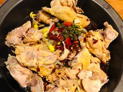 -云海肴·汽锅鸡·云南菜(天山百盛优客店)