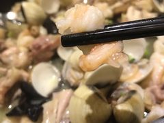 鲜虾白贝清焖鸡-山泉公馆酒家(广州东站店)