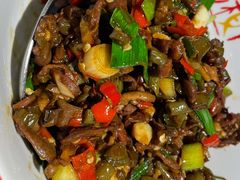 酸辣椒炒鸡杂-湘味淳(千禧街店)
