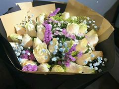 -雪蔓之鲜花气球派对(家佳源时代中心店)