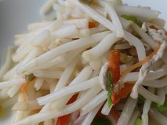 芦苇根炒肉丝-梦缘水乡·湖景餐厅
