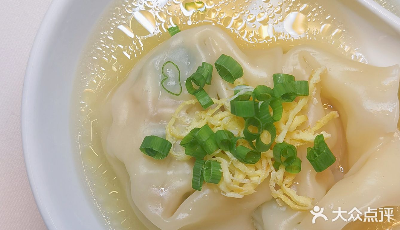 细腻精美淮扬菜系！清风水墨世博江宴~