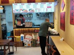 -霸舌生滚牛肉米粉(天生街道店)