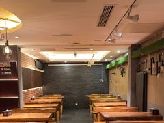 -万记麻辣烫国展总店