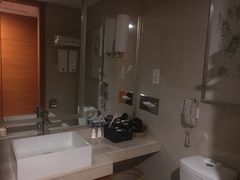 -无锡鼎尚皇冠酒店