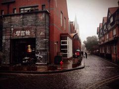 -钟书阁(松江泰晤士小镇店)