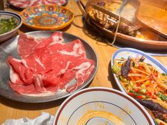 -洱火云南酸菜牛肉火锅(石景山当代商城店)