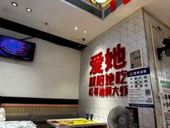 -松哥油焖大虾.小龙虾.黑鸭煲(海岸城店)