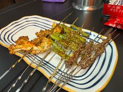 -许哥东北烧烤·铁丳烤串·宫后夹肉(繁花中心店)