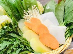 -灶知轩湘西石锅鱼(万佳广场店)