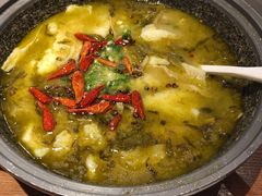 -渝是乎酸菜鱼(龙旗购物中心店)