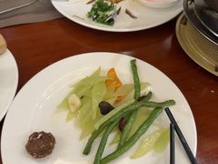 -元一希尔顿酒店·鲜切牛肉火锅禅自助餐厅