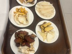 -天宜隆蘑菇宴火锅(石景山旗舰店)