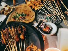 -何师烧烤Pro ·江湖川菜·小龙虾·精酿(太古里旗舰店)
