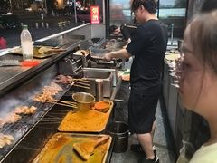 -老街烧烤大排档·地道湖北菜·龙虾馆(汉口火车站店)