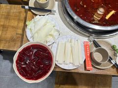 -肖肖酸萝卜鱼火锅(总店)