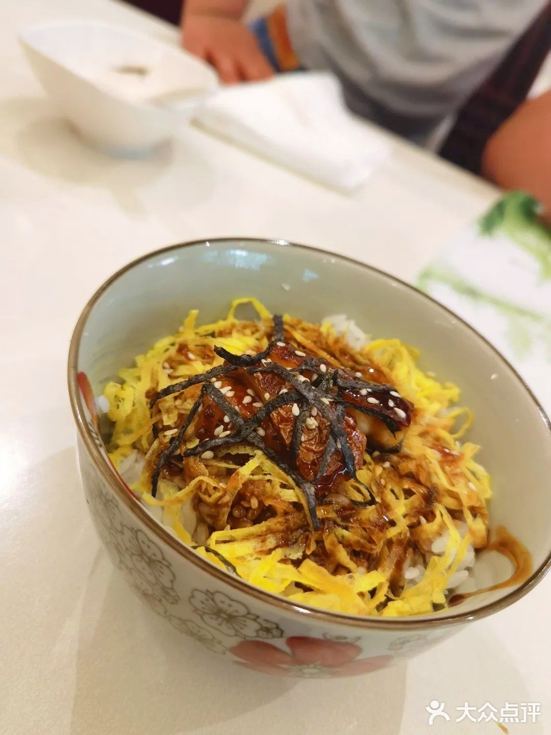 娃吃的鳗鱼饭一个半小时才上来