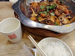 -愉肴麻辣香锅(中山路店)