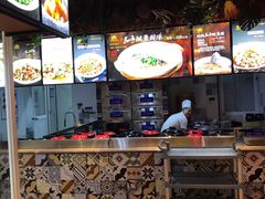 -香山湖家家宴(中山陵店)