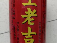 王老吉凉茶-何氏串串香火锅(翠亨店)