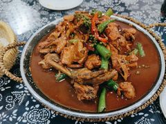 -八两八金·莱芜特色炒鸡(市南漳浦路店)