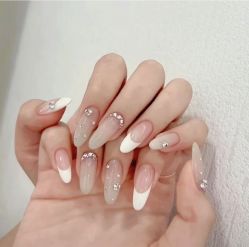 -悦指间美甲美睫
