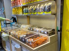 面包甜点陈列柜-粒上皇(上海瞿溪路店)