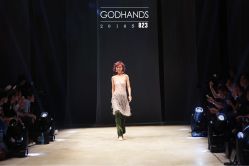 -Godhands美发设计沙龙