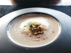 卡布奇诺蘑菇汤配牛肝菌-AZUL by FUEL蓝色·法式酒馆(琶醍店)