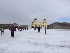 -亚布力新体委滑雪场