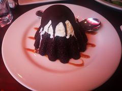 驰名巧克力熔岩蛋糕-Chili's Cafe&Bar奇利斯(滨江店)