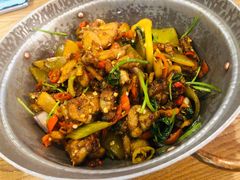 嫩仔姜炒牛蛙-吃饭皇帝大土家民族菜(正大广场店)