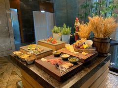 -松山湖凯悦酒店·Café自助餐厅·周末火舞秀表演