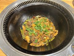 -锅老头海鲜铁锅炖