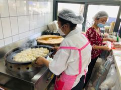 -黄阿姨锅贴大王(万航渡路店)