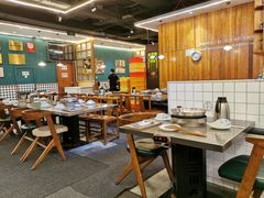 大堂-胡须佬鸡煲四季火锅店(石厦西村直营店)