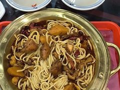 -牛一嘴·兰州牛肉面·大盘鸡(财富中心店)