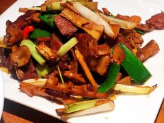 大巴山老腊肉炒笋-黑鸡小馆(金源店)