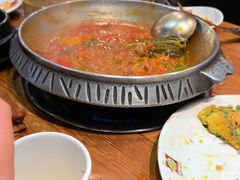 -喇喇排骨火锅·传统韩式脊骨汤(望京西园总店)