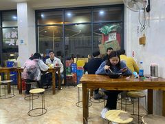 大堂-凡老头米线砂锅(古荡新村西粮站)