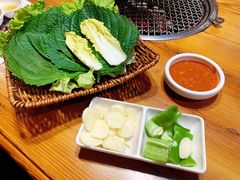 -草家酱蟹炭火烤肉店(珲春南路一店)