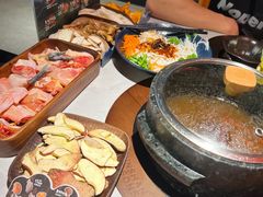 -芸山季·云南山珍菌火锅(人民广场来福士店)