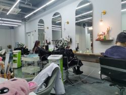 -茶发Salon·烫发染发理发