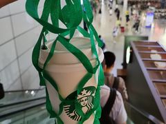 -星巴克(上海虹桥站2A检票口)