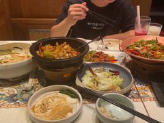 云南过桥米线-云海肴·汽锅鸡·云南菜(天山百盛优客店)