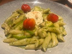 -玛格萝妮比萨屋(陆家浜路店)