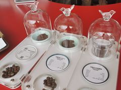 -UNI UNI(环亚凯瑟琳店)